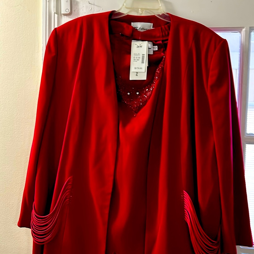 Red 3 piece suit sequins sleeveless blouse and skirt